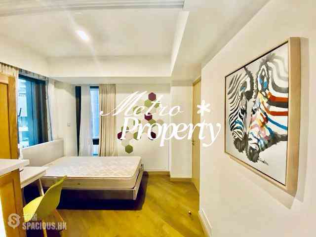 Mid Levels Central - 3, MacDonnell Road 07