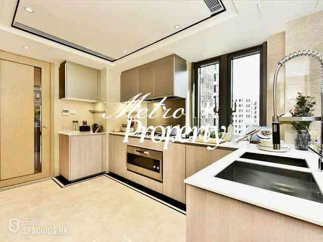 Mid Levels Central - 3, MacDonnell Road 11
