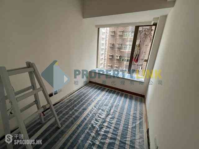 Sai Ying Pun - The Nova 08