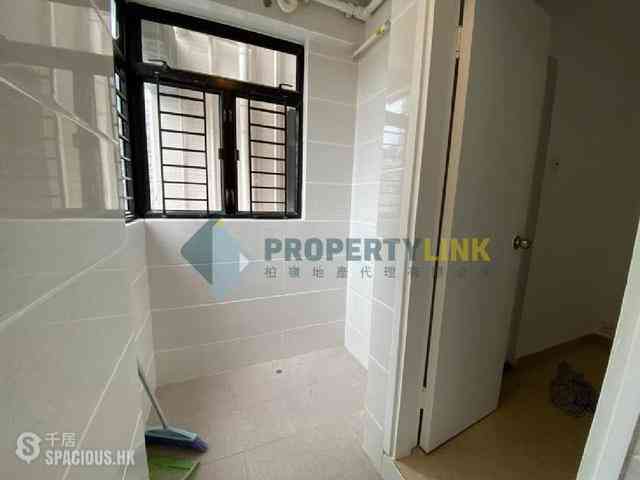 Mid Levels Central - Elegant Terrace 07