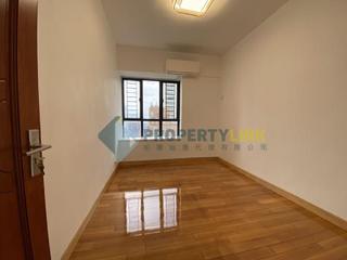 Mid Levels Central - Elegant Terrace 09