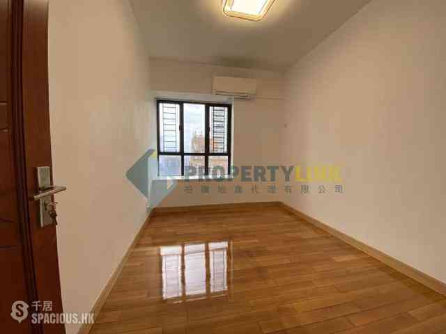 Mid Levels Central - Elegant Terrace 09