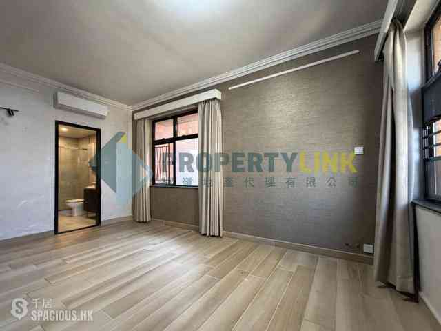 Mid Levels West - Parkway Court 12