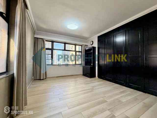 Mid Levels West - Parkway Court 15