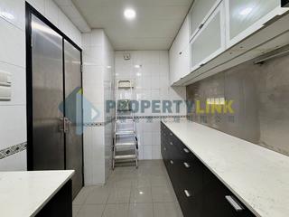 Mid Levels West - Parkway Court 16