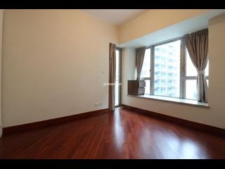 Wan Chai - The Avenue 03
