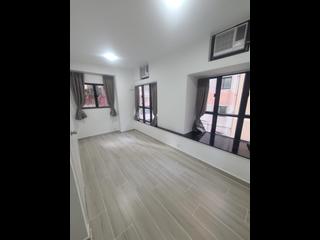 Wan Chai - Tai Yuen Court 04