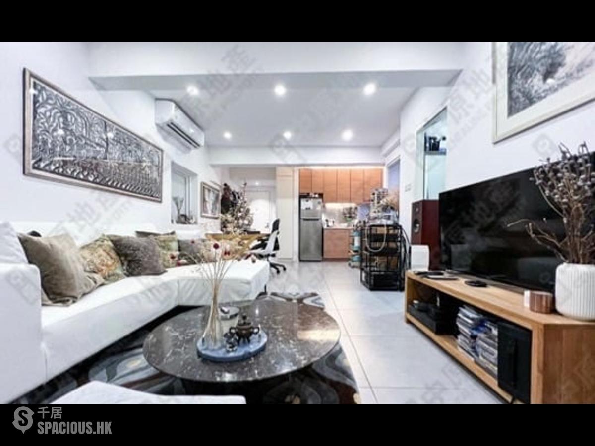 Soho - Tai Shing Building 01