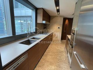 Mid Levels West - University Heights Tower 3 07