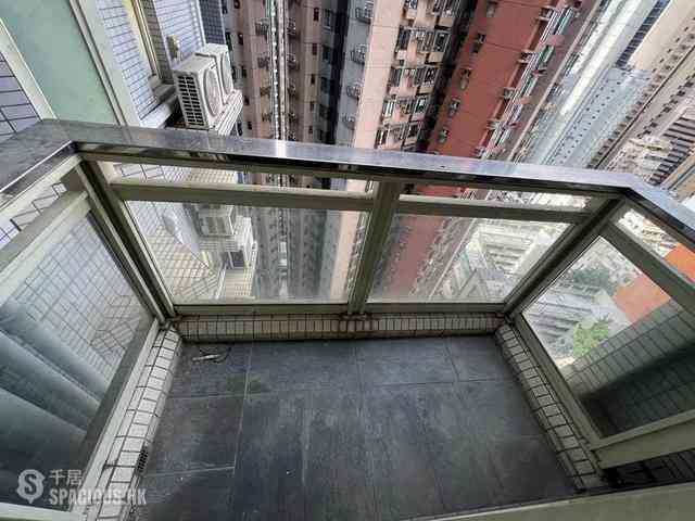 Soho - Centrestage 08