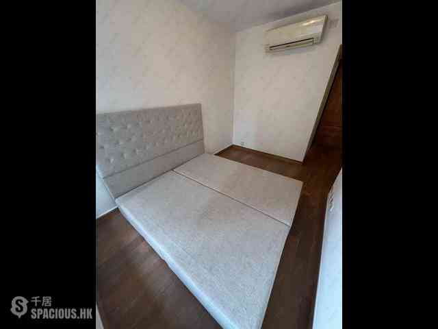 Soho - Centrestage 21