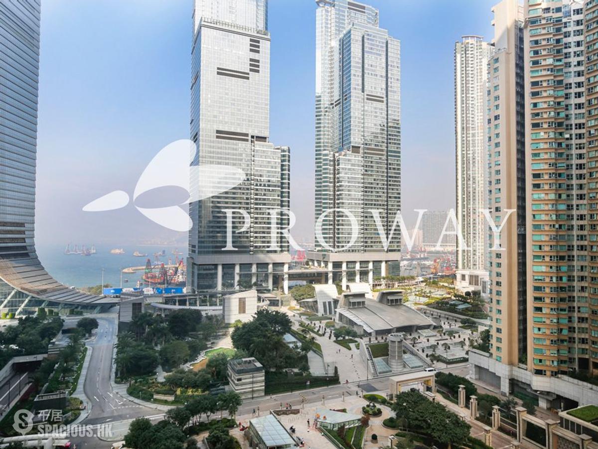 West Kowloon - The Arch 01