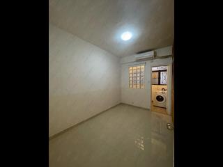 Mid Levels West - Hing Wah Mansion Block A 07