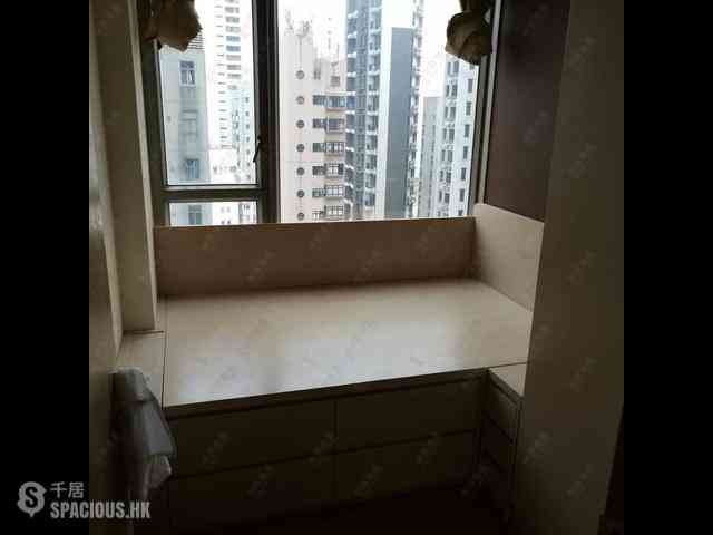 Sai Ying Pun - Island Crest Block 1 04