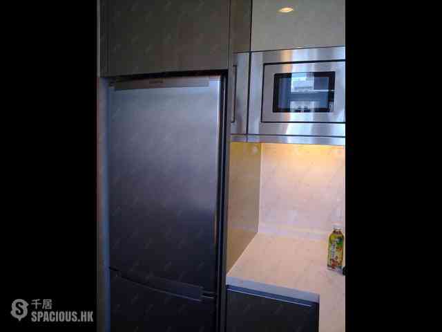Sai Ying Pun - Island Crest Block 1 09