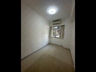 Sai Ying Pun - Yue Sun Mansion Block 1 15