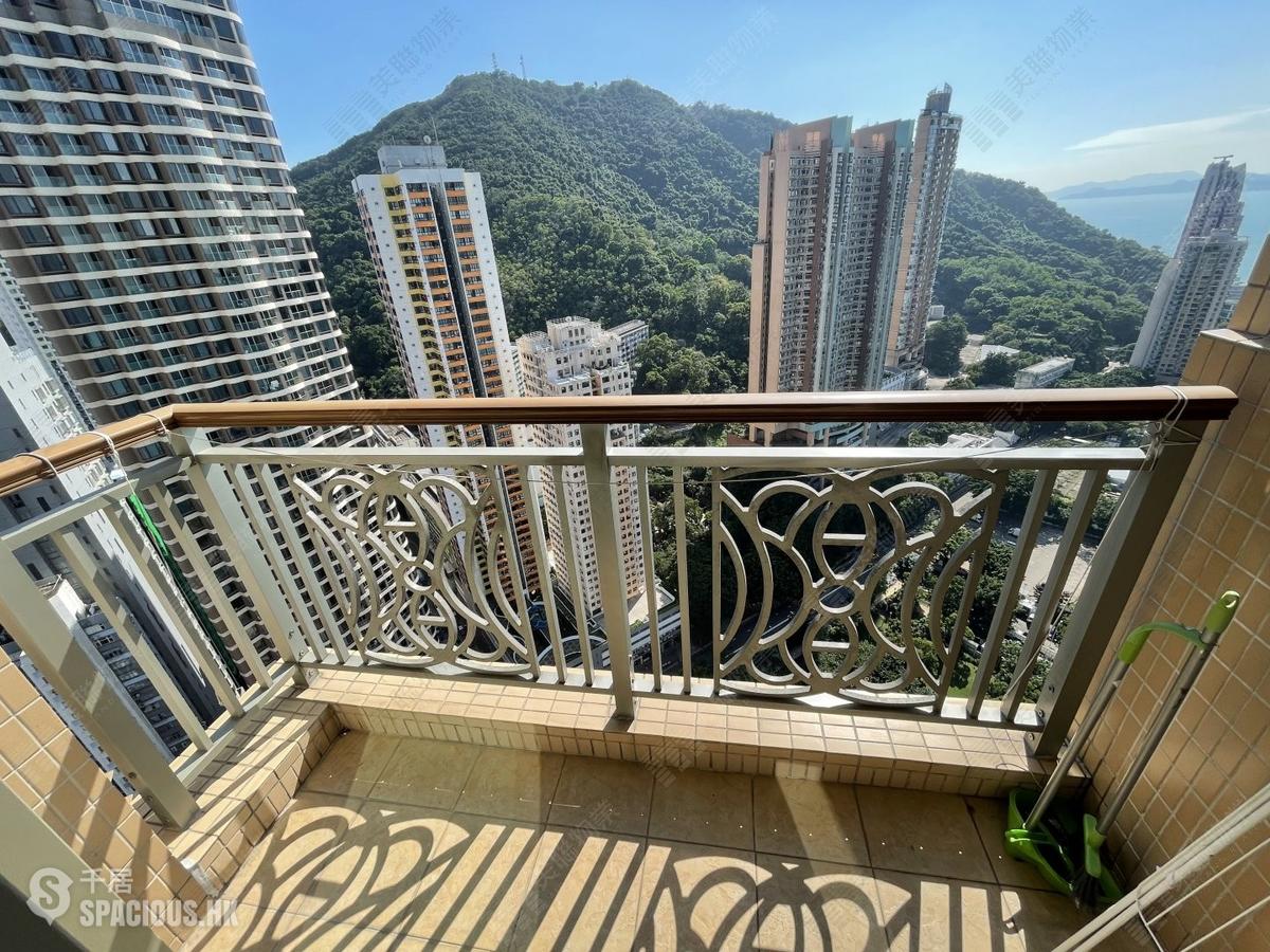 Kennedy Town - The Merton Tower 2 01