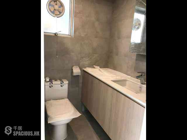 Sai Wan Ho - Lei King Wan Sites A Block 4 Kwun Fung Mansion 06