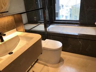 Mid Levels Central - Arezzo 25