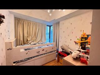 Mid Levels Central - Arezzo 36