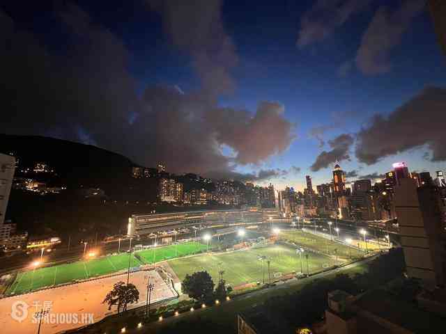 Happy Valley - Pioneer Court 01