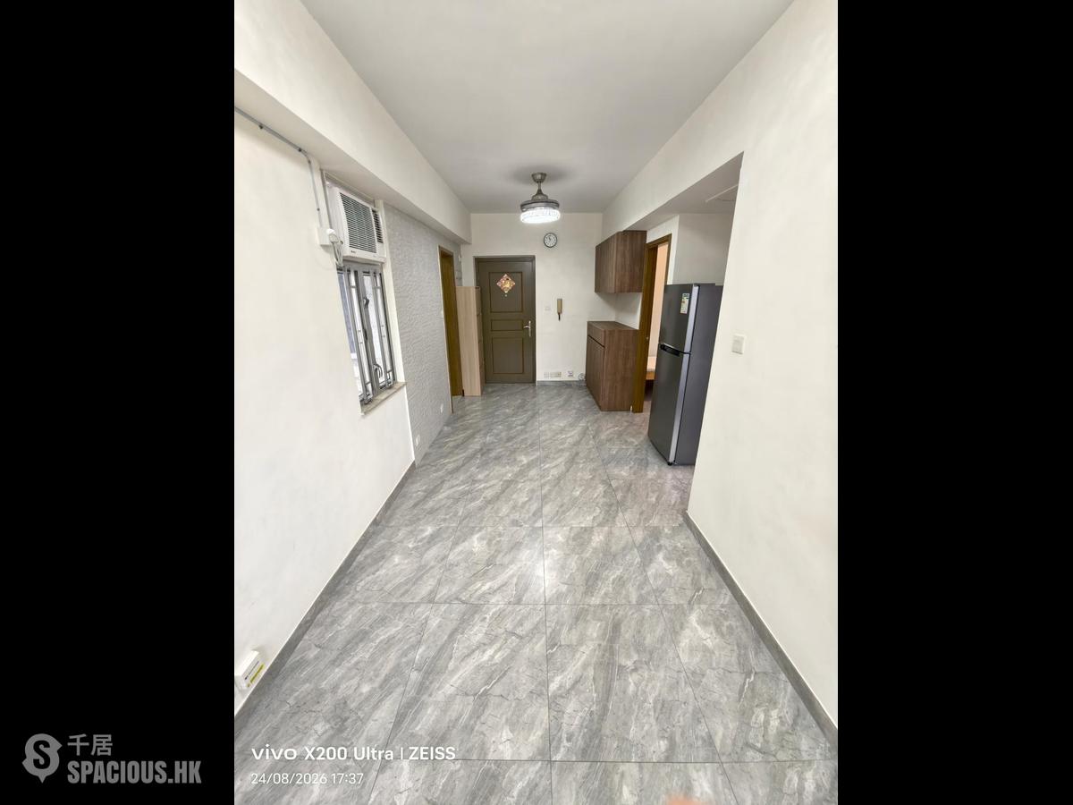 Shek Tong Tsui - Belcher Court Block A 01