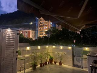Mid Levels West - Wah Sen Court 06
