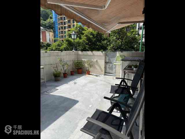 Mid Levels West - Wah Sen Court 08