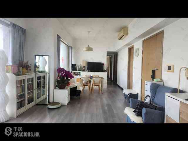 Sai Ying Pun - Island Crest Block 2 07