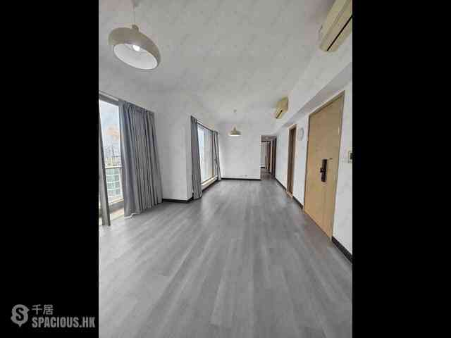 Sai Ying Pun - Island Crest Block 2 12