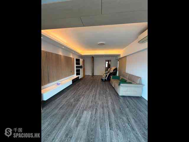 Braemar Hill - Hilltop Mansion 02