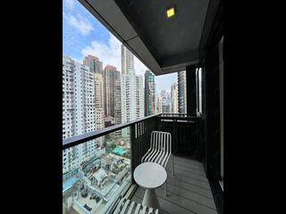 Sai Ying Pun - The Queens 05