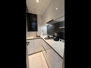 Sai Ying Pun - The Queens 11