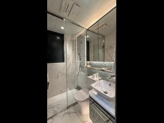 Sai Ying Pun - The Queens 12
