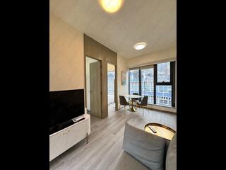Sai Ying Pun - The Queens 22