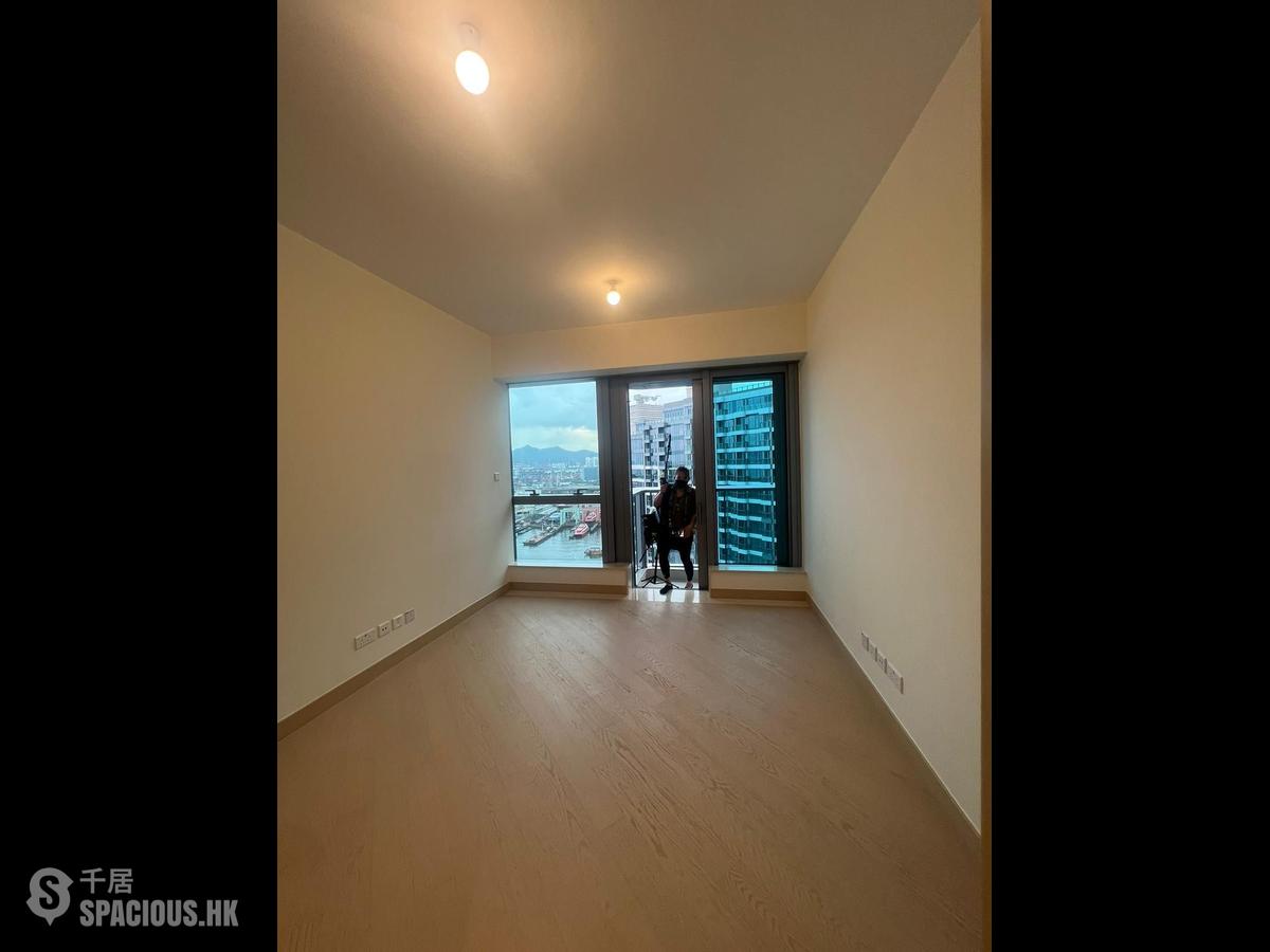 Cheung Sha Wan - Grand Victoria Phase 3 Grand Victoria III Tower 1B 01