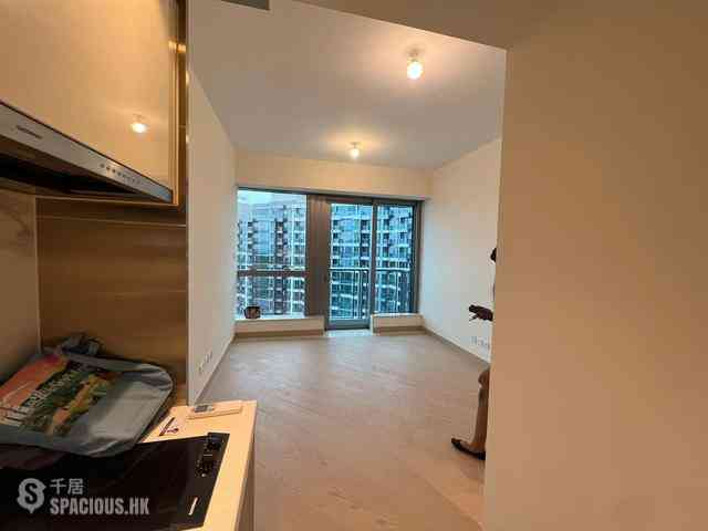Cheung Sha Wan - Grand Victoria Phase 3 Grand Victoria III Tower 1B 07