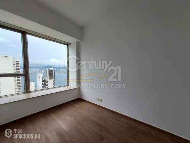 Sai Ying Pun - Island Crest Block 2 02