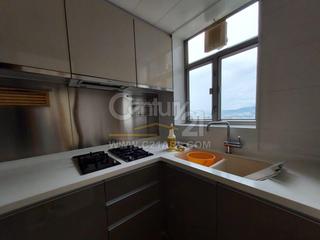 Sai Ying Pun - Island Crest Block 2 06