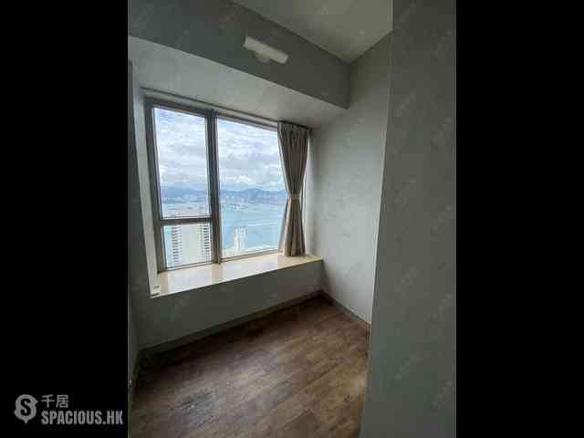 Sai Ying Pun - Island Crest 04