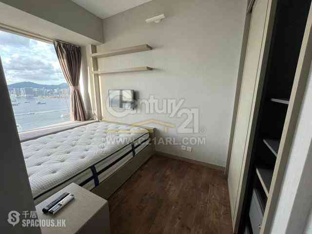 Sai Ying Pun - Island Crest Block 2 06