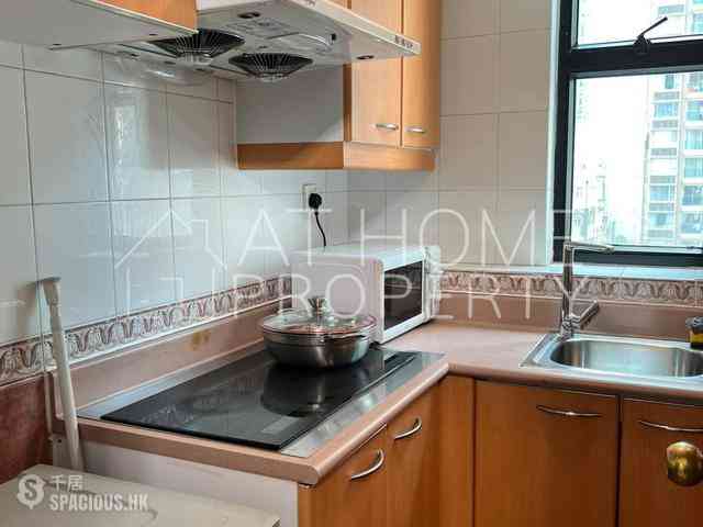 Sai Ying Pun - Richsun Garden 04