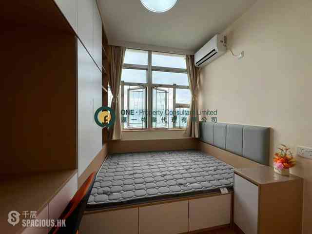 Kennedy Town - New Fortune House 03