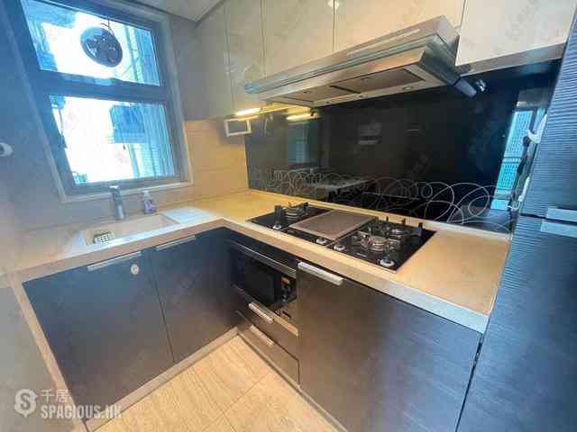Sai Ying Pun - Centre Place 02