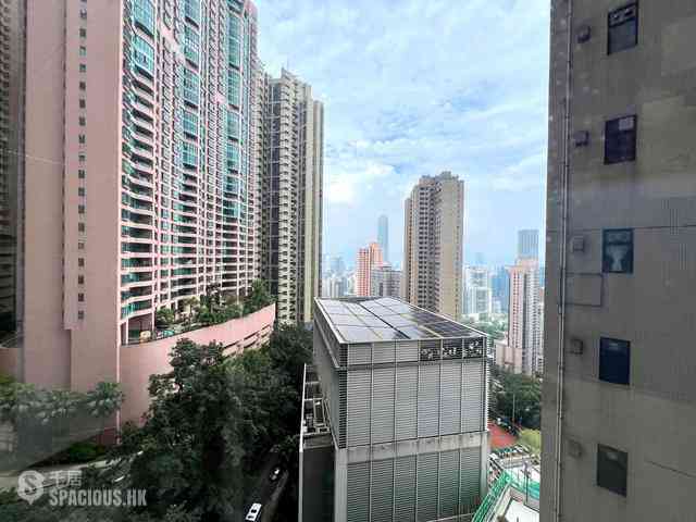Mid Levels Central - Clovelly Court Block 2 01