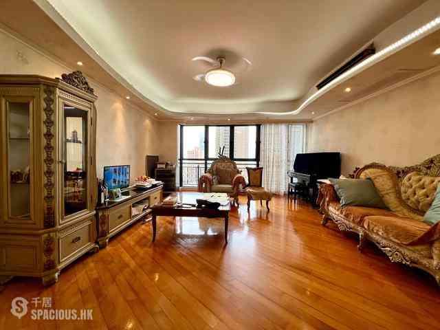 Mid Levels Central - Clovelly Court Block 2 03