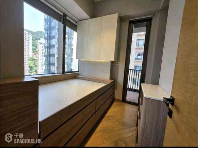 Causeway Bay - Jones Hive 02