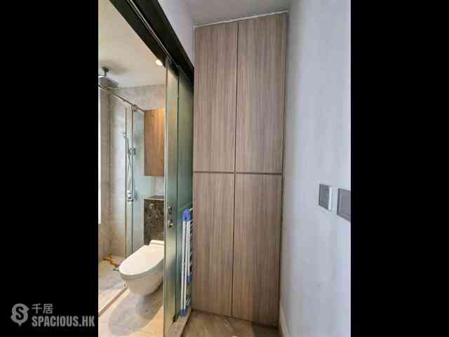 Causeway Bay - Jones Hive 03