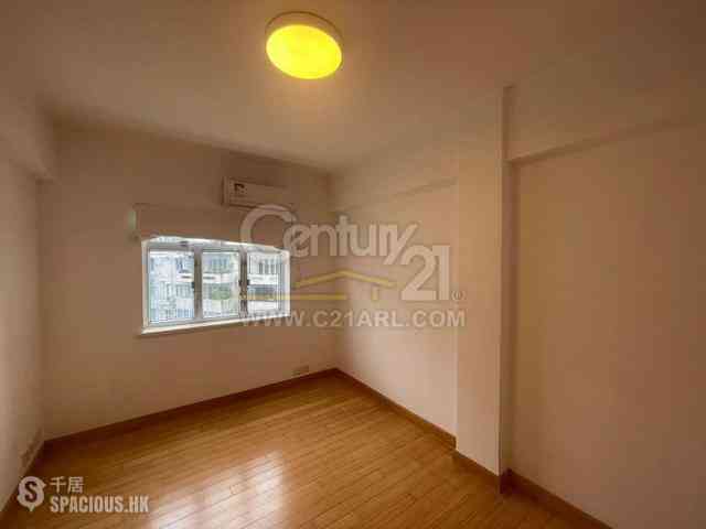 Mid Levels Central - 6B-6E, Bowen Road 03