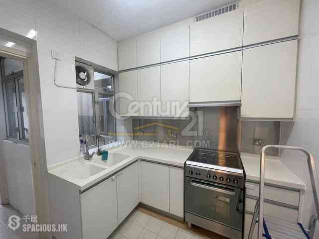Mid Levels Central - 6B-6E, Bowen Road 09